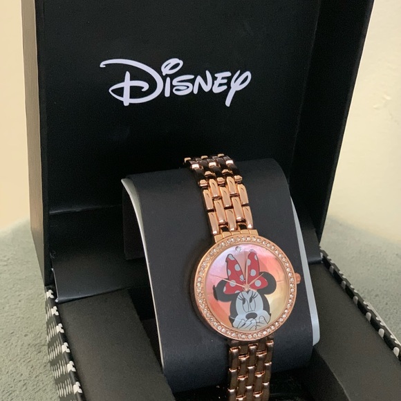 Disney Minnie Womens rose-gold Tone Bracelet Watch -NEW - Picture 5 of 13